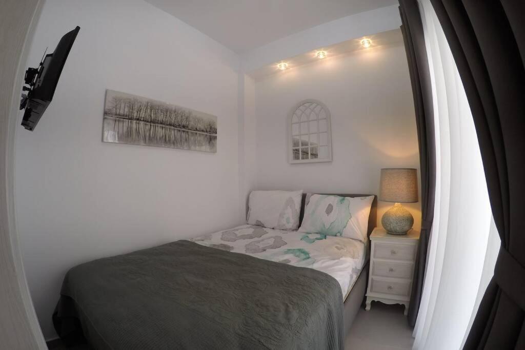 Polychrono New 2 Bedroom Apt. Just By The Sea! מראה חיצוני תמונה