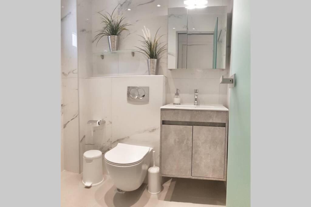 Polychrono New 2 Bedroom Apt. Just By The Sea! מראה חיצוני תמונה
