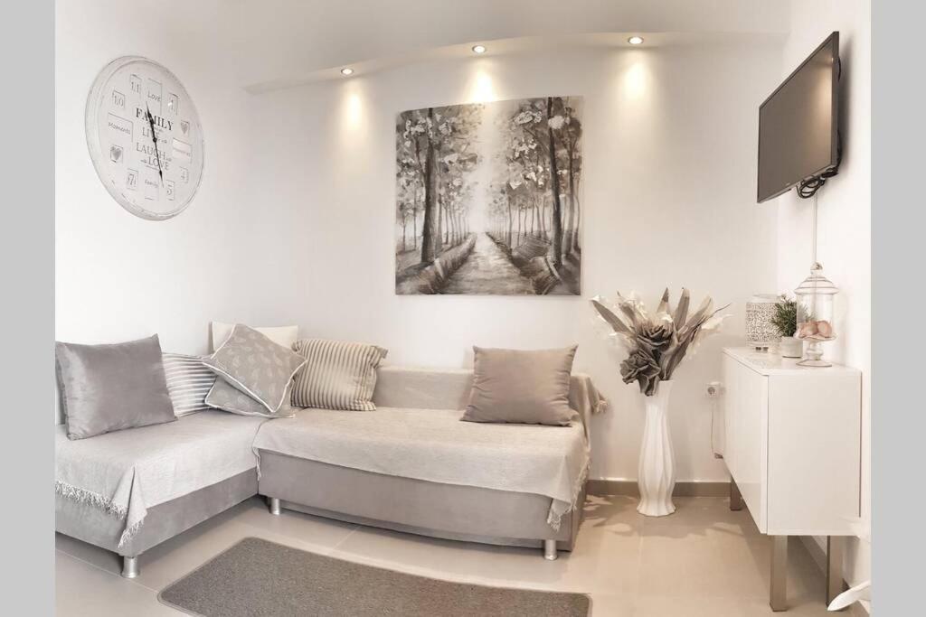 Polychrono New 2 Bedroom Apt. Just By The Sea! מראה חיצוני תמונה